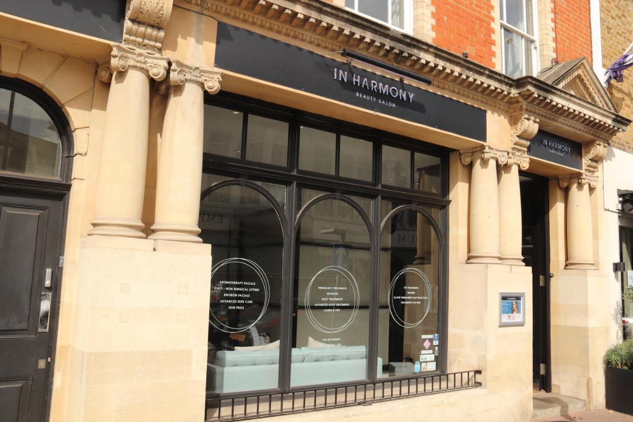 Hampton Court - The Kings Rest Apartamento Molesey Exterior foto