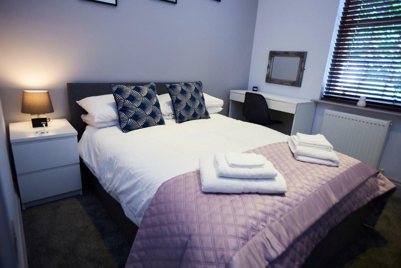 Hampton Court - The Kings Rest Apartamento Molesey Exterior foto
